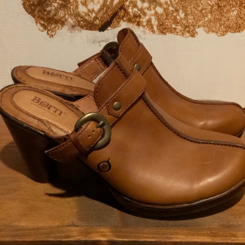 Born clog heels 2 1/2 inches